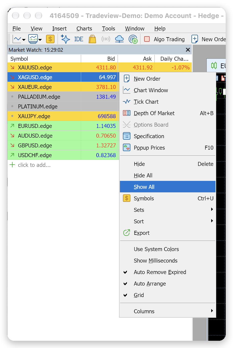 Menú contextual de Market Watch en MetaTrader 5: Show All muestra todos los símbolos, Symbols abre la búsqueda y Specification abre los datos del contrato